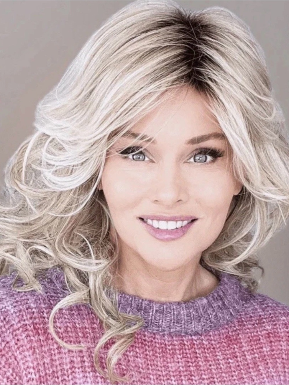 Raquel Welch Wig ALWAYS in Shaded Biscuit RL19/23SS NWT